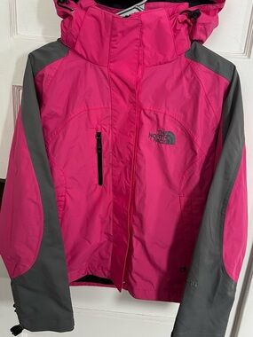 Women’s The North Face Summit Ranted Series Gore Tex Jacket XS